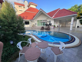 Beachfront Golf pool villa private courtyard